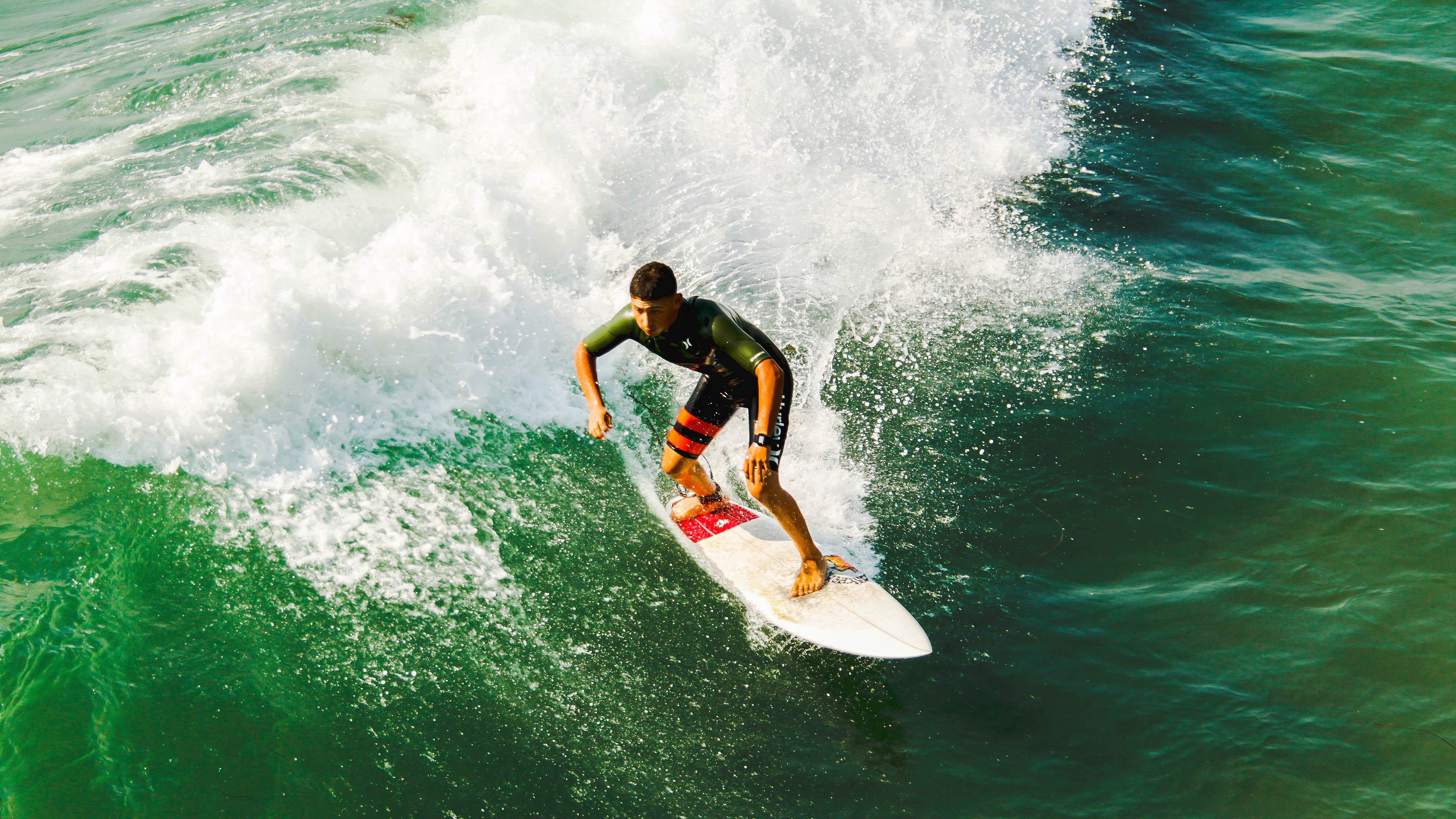 世界跆拳道大奖赛中，中国队斩获两金一银，跆拳道世界锦标赛